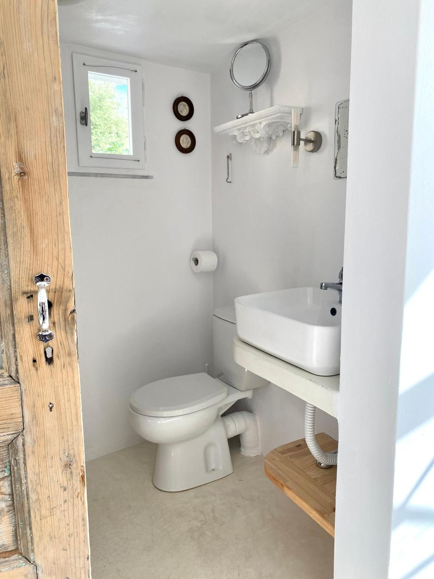 Stylish Vathy Studio With Sea View Exterior photo